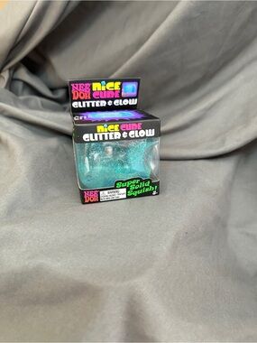 NeeDoh Nice Cube Glitter & Glow Squishy - Teal Glitter